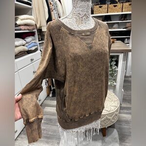 Zenana Outfitters Distressed Ribbed Sweatshirt